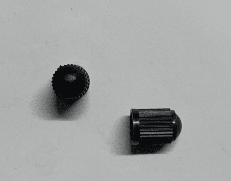 1x E-Scooter Ventil Tubeless 90° – Gold/Schwarz für Elektroroller